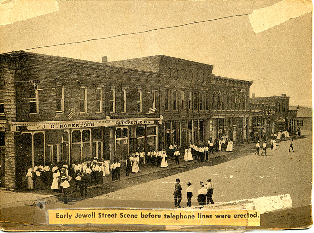1910 Robertson Block Street Scene